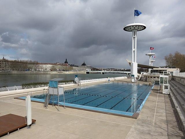 Lyon 7e - Immobilier - CENTURY 21 Le 7 de Cœur - Piscine_du_Rhône-Tony_Bertrand