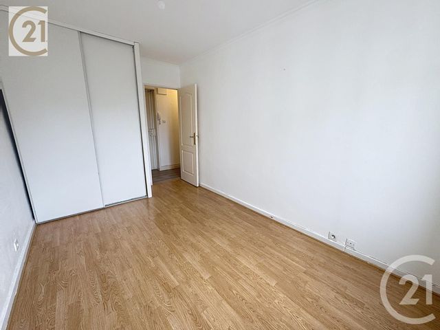 Appartement à vendre - 3 pièces - 66.0 m2 - LYON - 69007 - RHONE-ALPES - Century 21 Le 7 De Coeur