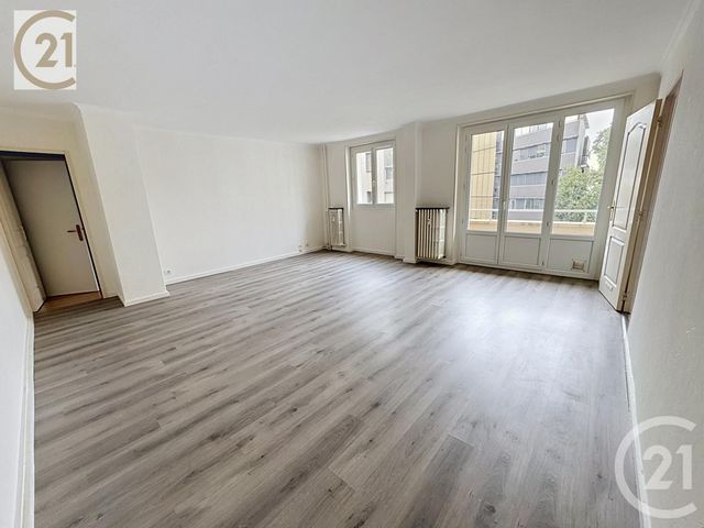 Appartement à vendre - 3 pièces - 66.0 m2 - LYON - 69007 - RHONE-ALPES - Century 21 Le 7 De Coeur