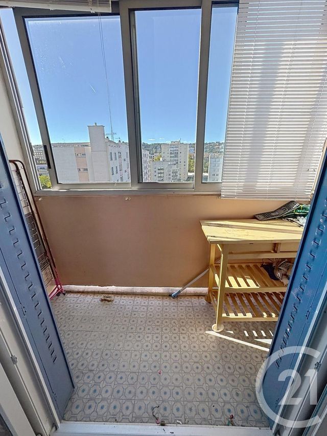 Appartement F3 à vendre - 3 pièces - 57.77 m2 - LYON - 69007 - RHONE-ALPES - Century 21 Le 7 De Coeur
