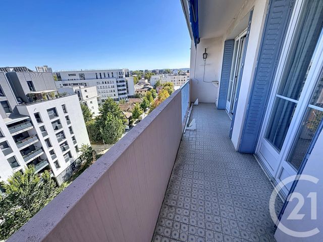 Appartement F3 à vendre - 3 pièces - 57.77 m2 - LYON - 69007 - RHONE-ALPES - Century 21 Le 7 De Coeur