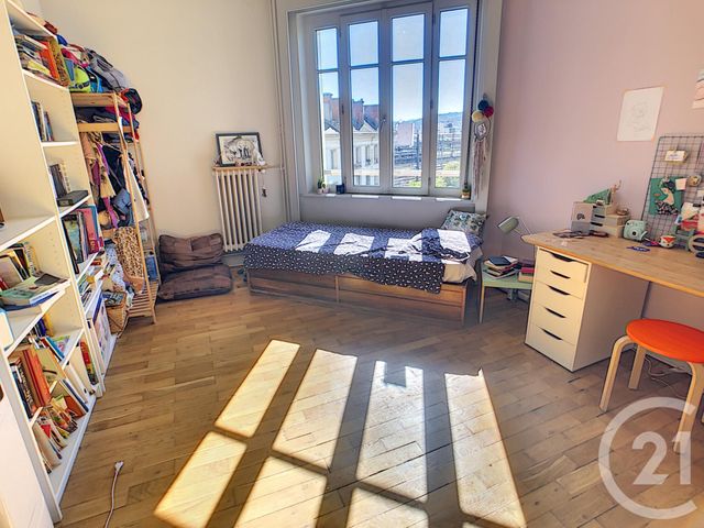 Afficher la photo en grand Appartement F5 à vendre - 5 pièces - 102.37 m2 - LYON - 69007 - RHONE-ALPES - Century 21 Le 7 De Coeur