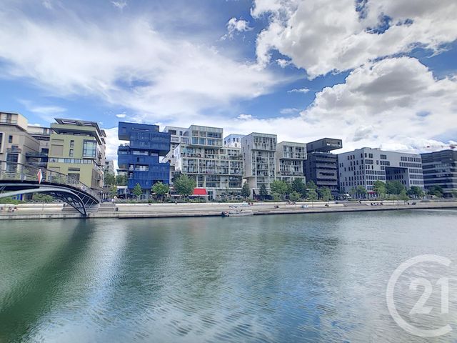 Afficher la photo en grand Appartement F3 à vendre - 3 pièces - 74.08 m2 - LYON - 69002 - RHONE-ALPES - Century 21 Le 7 De Coeur