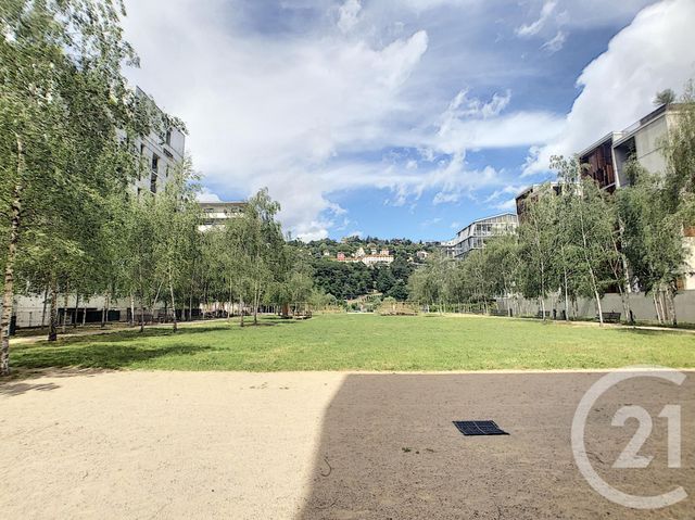 Afficher la photo en grand Appartement F3 à vendre - 3 pièces - 74.08 m2 - LYON - 69002 - RHONE-ALPES - Century 21 Le 7 De Coeur