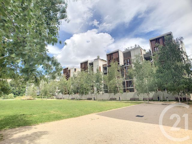 Afficher la photo en grand Appartement F3 à vendre - 3 pièces - 74.08 m2 - LYON - 69002 - RHONE-ALPES - Century 21 Le 7 De Coeur