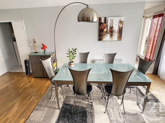Appartement F4 à vendre - 4 pièces - 85.41 m2 - LYON - 69003 - RHONE-ALPES - Century 21 Le 7 De Coeur Appartement F4 à vendre - 4 pièces - 85.41 m2 - LYON - 69003 - RHONE-ALPES - Century 21 Le 7 De Coeur