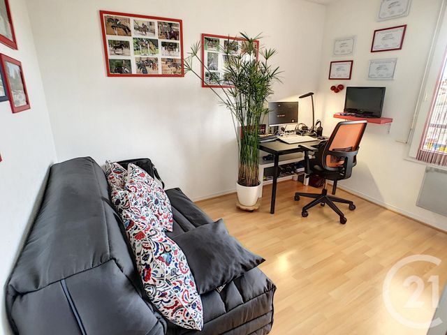 Appartement F4 à vendre - 4 pièces - 85.41 m2 - LYON - 69003 - RHONE-ALPES - Century 21 Le 7 De Coeur Appartement F4 à vendre - 4 pièces - 85.41 m2 - LYON - 69003 - RHONE-ALPES - Century 21 Le 7 De Coeur