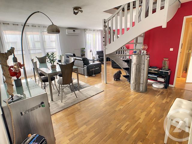 Appartement F4 à vendre - 4 pièces - 85.41 m2 - LYON - 69003 - RHONE-ALPES - Century 21 Le 7 De Coeur Appartement F4 à vendre - 4 pièces - 85.41 m2 - LYON - 69003 - RHONE-ALPES - Century 21 Le 7 De Coeur