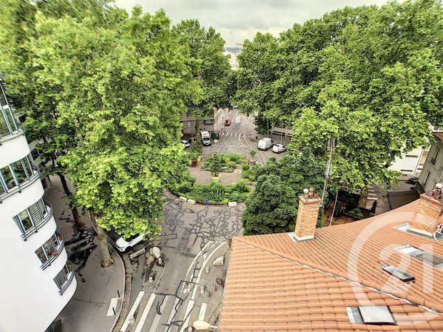 Appartement F4 à vendre - 4 pièces - 85.41 m2 - LYON - 69003 - RHONE-ALPES - Century 21 Le 7 De Coeur Appartement F4 à vendre - 4 pièces - 85.41 m2 - LYON - 69003 - RHONE-ALPES - Century 21 Le 7 De Coeur