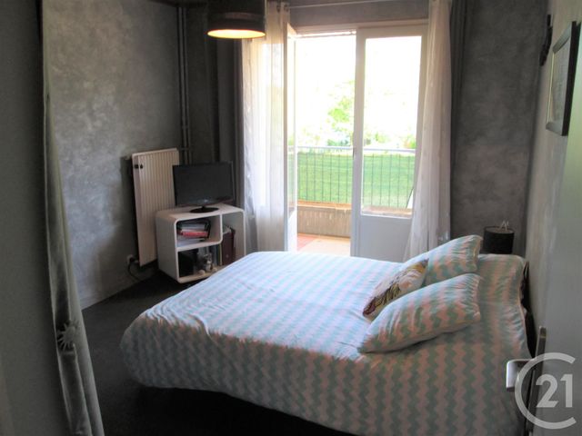 Appartement F4 à vendre - 4 pièces - 82.09 m2 - VENISSIEUX - 69 - RHONE-ALPES - Century 21 Le 7 De Coeur Appartement F4 à vendre - 4 pièces - 82.09 m2 - VENISSIEUX - 69 - RHONE-ALPES - Century 21 Le 7 De Coeur