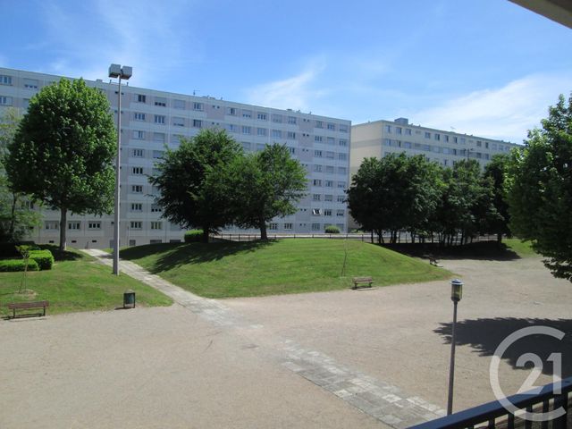 Appartement F4 à vendre - 4 pièces - 82.09 m2 - VENISSIEUX - 69 - RHONE-ALPES - Century 21 Le 7 De Coeur Appartement F4 à vendre - 4 pièces - 82.09 m2 - VENISSIEUX - 69 - RHONE-ALPES - Century 21 Le 7 De Coeur