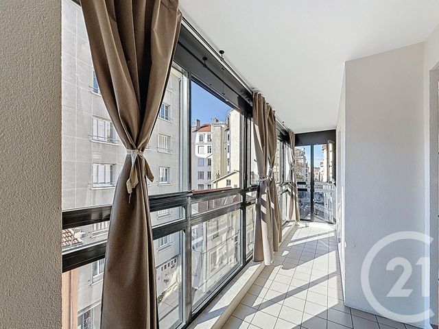 Appartement F5 à vendre - 5 pièces - 112.87 m2 - LYON - 69007 - RHONE-ALPES - Century 21 Le 7 De Coeur