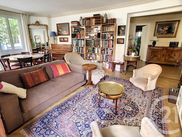Appartement F3 à vendre - 3 pièces - 89.0 m2 - LYON - 69007 - RHONE-ALPES - Century 21 Le 7 De Coeur Appartement F3 à vendre - 3 pièces - 89.0 m2 - LYON - 69007 - RHONE-ALPES - Century 21 Le 7 De Coeur