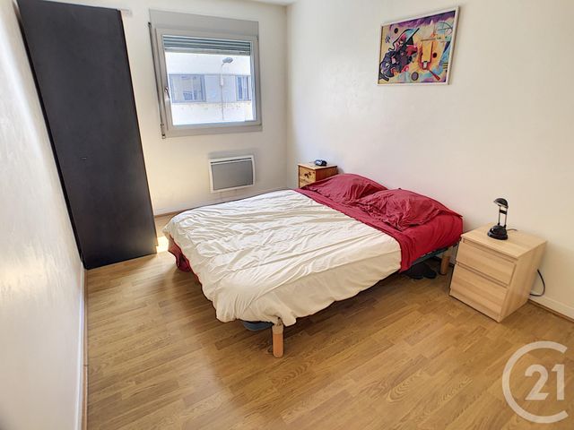 Afficher la photo en grand Appartement F3 à vendre - 3 pièces - 70.6 m2 - LYON - 69007 - RHONE-ALPES - Century 21 Le 7 De Coeur