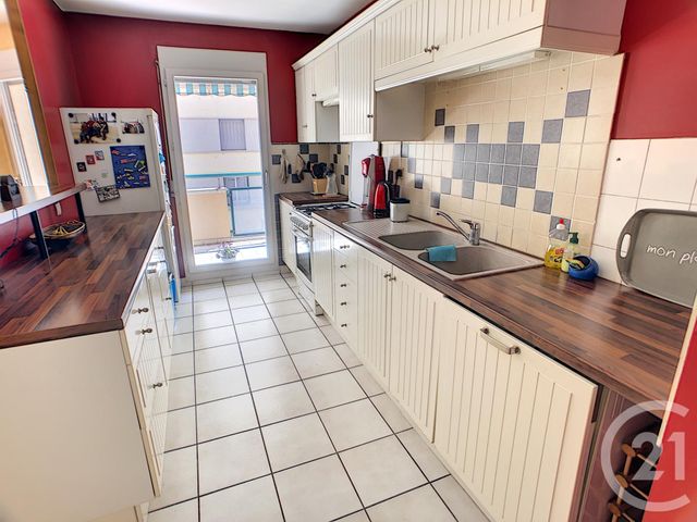 Afficher la photo en grand Appartement F3 à vendre - 3 pièces - 70.6 m2 - LYON - 69007 - RHONE-ALPES - Century 21 Le 7 De Coeur
