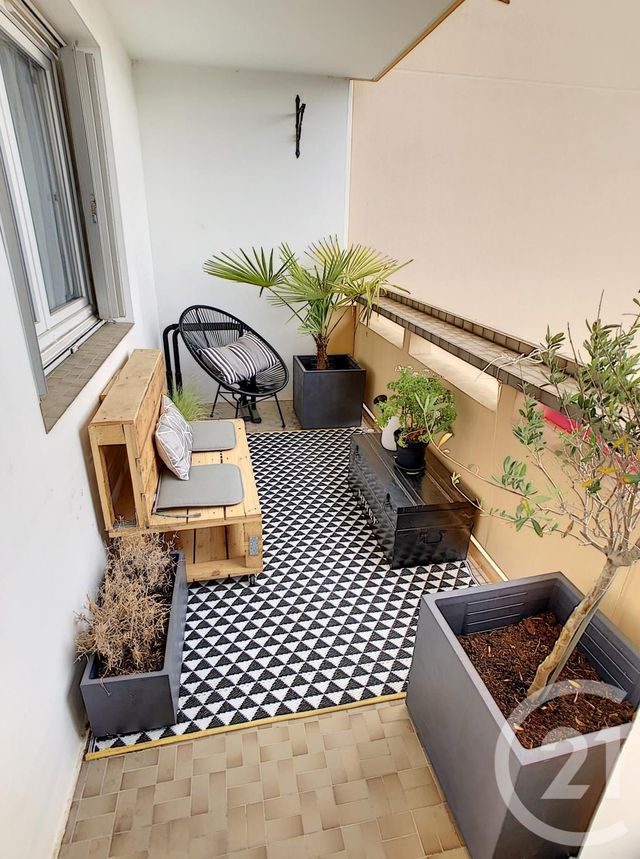 Appartement F4 à vendre - 4 pièces - 81.43 m2 - STE FOY LES LYON - 69 - RHONE-ALPES - Century 21 Le 7 De Coeur Appartement F4 à vendre - 4 pièces - 81.43 m2 - STE FOY LES LYON - 69 - RHONE-ALPES - Century 21 Le 7 De Coeur