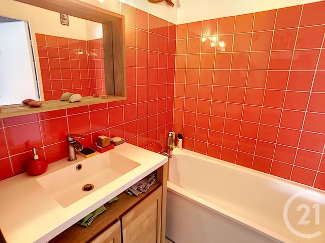 Appartement F3 à vendre - 3 pièces - 69.92 m2 - LYON - 69007 - RHONE-ALPES - Century 21 Le 7 De Coeur Appartement F3 à vendre - 3 pièces - 69.92 m2 - LYON - 69007 - RHONE-ALPES - Century 21 Le 7 De Coeur
