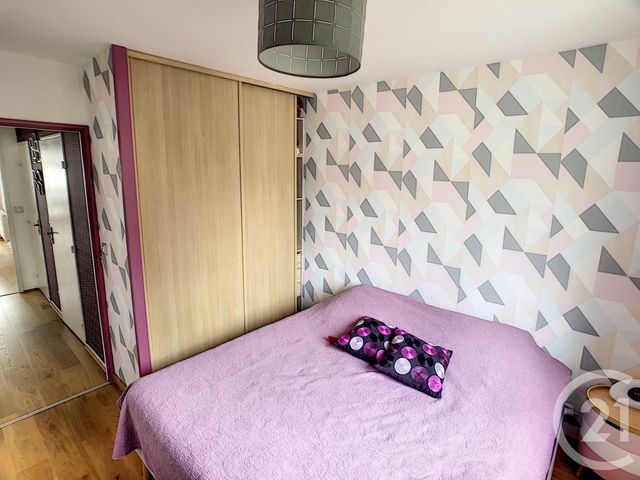 Appartement F3 à vendre - 3 pièces - 69.92 m2 - LYON - 69007 - RHONE-ALPES - Century 21 Le 7 De Coeur Appartement F3 à vendre - 3 pièces - 69.92 m2 - LYON - 69007 - RHONE-ALPES - Century 21 Le 7 De Coeur
