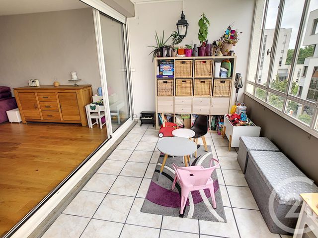 Appartement F3 à vendre - 3 pièces - 69.92 m2 - LYON - 69007 - RHONE-ALPES - Century 21 Le 7 De Coeur Appartement F3 à vendre - 3 pièces - 69.92 m2 - LYON - 69007 - RHONE-ALPES - Century 21 Le 7 De Coeur