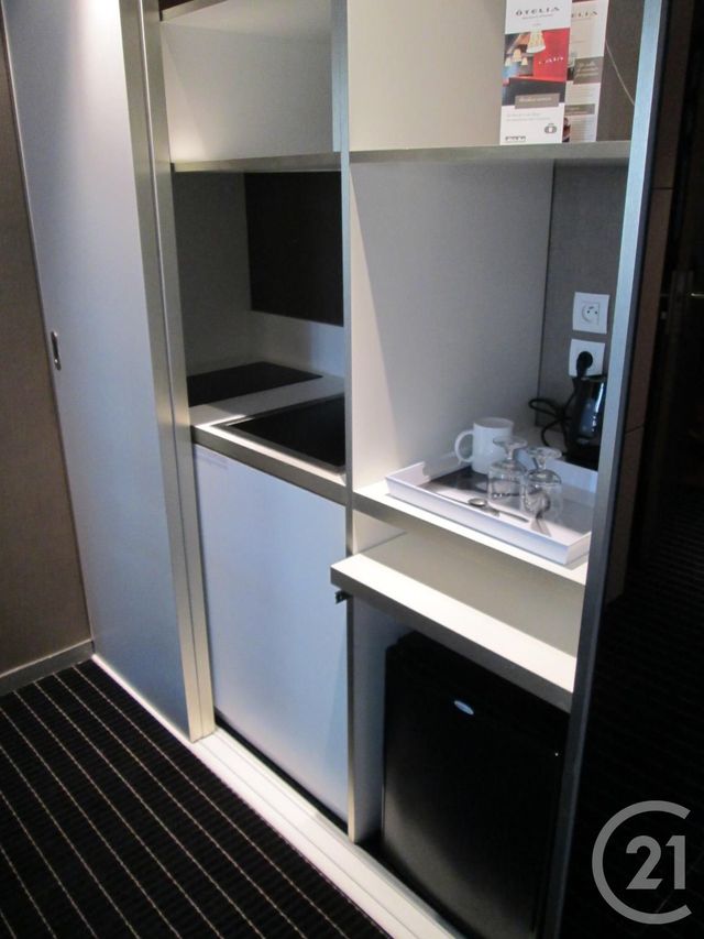 Appartement F1 à vendre - 1 pièce - 19.0 m2 - LYON - 69007 - RHONE-ALPES - Century 21 Le 7 De Coeur Appartement F1 à vendre - 1 pièce - 19.0 m2 - LYON - 69007 - RHONE-ALPES - Century 21 Le 7 De Coeur