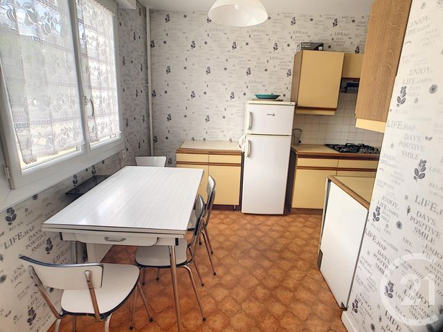 Afficher la photo en grand Appartement F3 à vendre - 3 pièces - 64.34 m2 - LYON - 69007 - RHONE-ALPES - Century 21 Le 7 De Coeur