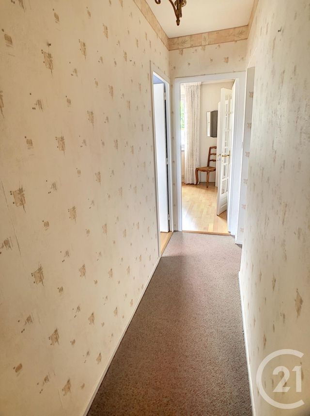 Afficher la photo en grand Appartement F3 à vendre - 3 pièces - 64.34 m2 - LYON - 69007 - RHONE-ALPES - Century 21 Le 7 De Coeur