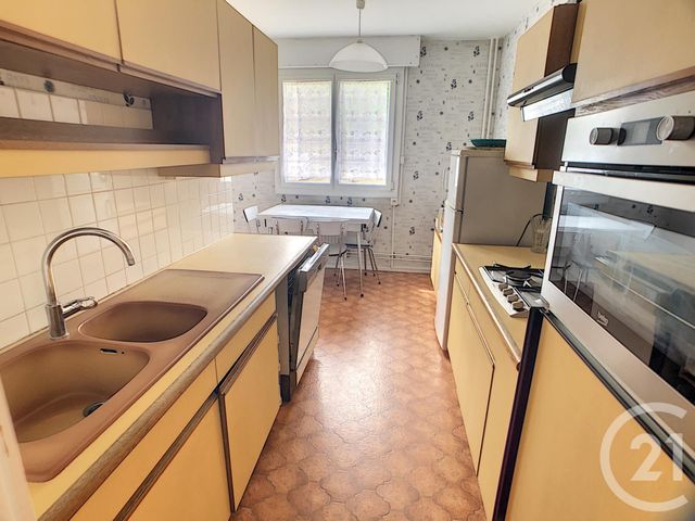 Afficher la photo en grand Appartement F3 à vendre - 3 pièces - 64.34 m2 - LYON - 69007 - RHONE-ALPES - Century 21 Le 7 De Coeur