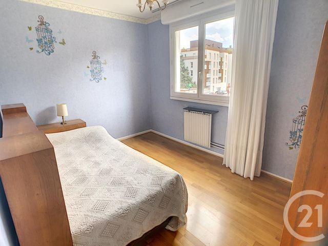 Afficher la photo en grand Appartement F3 à vendre - 3 pièces - 64.34 m2 - LYON - 69007 - RHONE-ALPES - Century 21 Le 7 De Coeur
