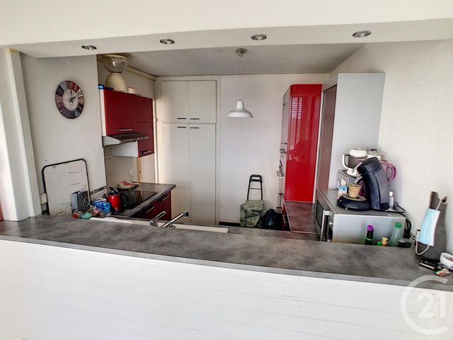 Afficher la photo en grand Appartement F4 à vendre - 4 pièces - 68.67 m2 - BRON - 69 - RHONE-ALPES - Century 21 Le 7 De Coeur