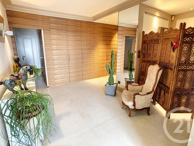 Afficher la photo en grand Appartement F5 à vendre - 5 pièces - 129.0 m2 - LYON - 69005 - RHONE-ALPES - Century 21 Le 7 De Coeur