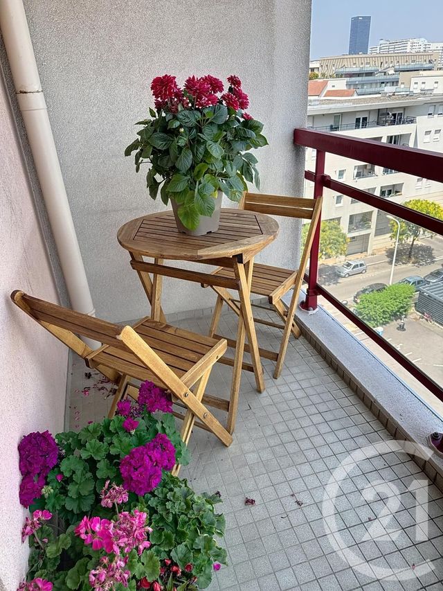 Appartement F5 à vendre - 5 pièces - 115.27 m2 - LYON - 69007 - RHONE-ALPES - Century 21 Le 7 De Coeur