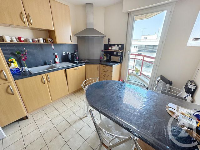 Appartement F5 à vendre - 5 pièces - 115.27 m2 - LYON - 69007 - RHONE-ALPES - Century 21 Le 7 De Coeur