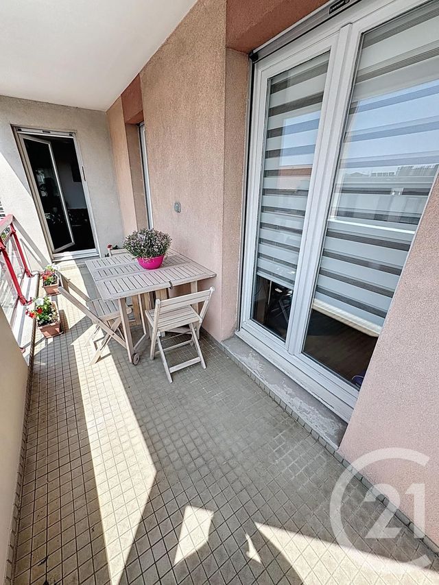Appartement F5 à vendre - 5 pièces - 115.27 m2 - LYON - 69007 - RHONE-ALPES - Century 21 Le 7 De Coeur
