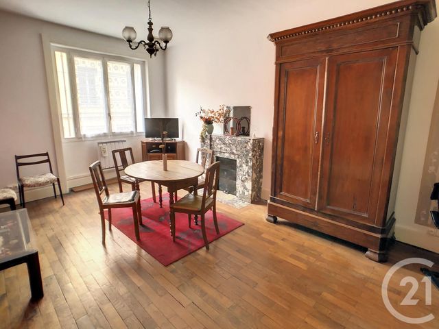 Appartement F2 à vendre - 2 pièces - 47.15 m2 - LYON - 69007 - RHONE-ALPES - Century 21 Le 7 De Coeur
