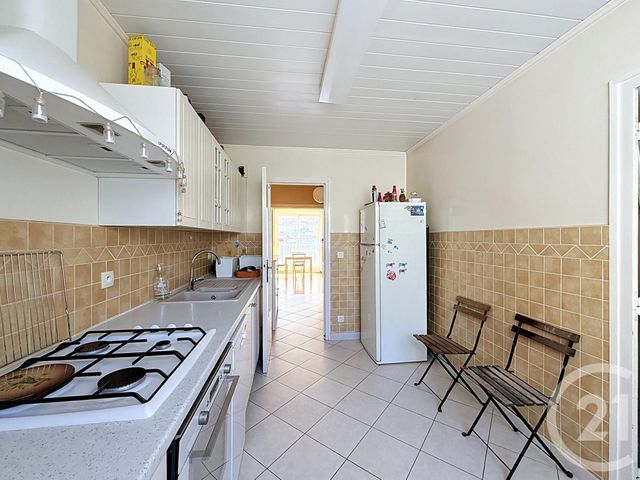 Appartement F4 à vendre - 4 pièces - 77.45 m2 - LYON - 69007 - RHONE-ALPES - Century 21 Le 7 De Coeur