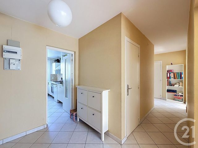 Appartement F4 à vendre - 4 pièces - 77.45 m2 - LYON - 69007 - RHONE-ALPES - Century 21 Le 7 De Coeur