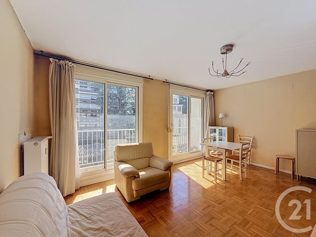 Appartement F4 à vendre - 4 pièces - 77.45 m2 - LYON - 69007 - RHONE-ALPES - Century 21 Le 7 De Coeur