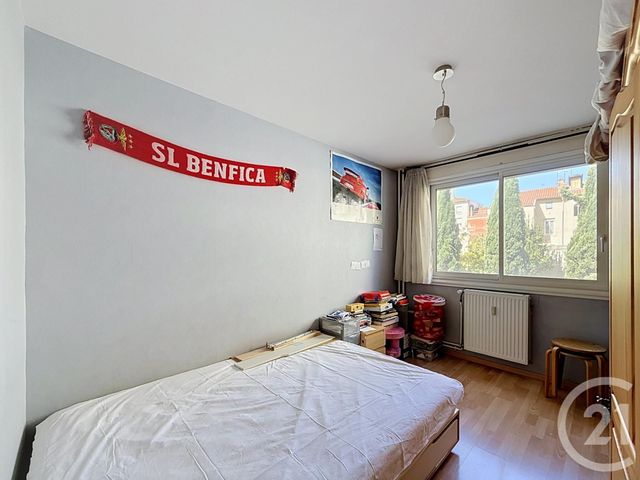 Appartement F4 à vendre - 4 pièces - 77.45 m2 - LYON - 69007 - RHONE-ALPES - Century 21 Le 7 De Coeur