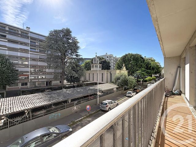 Appartement F4 à vendre - 4 pièces - 77.45 m2 - LYON - 69007 - RHONE-ALPES - Century 21 Le 7 De Coeur