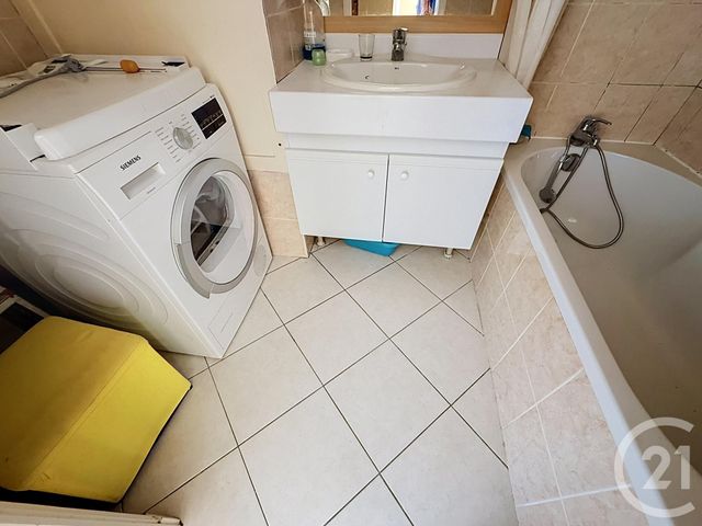 Appartement F4 à vendre - 4 pièces - 77.45 m2 - LYON - 69007 - RHONE-ALPES - Century 21 Le 7 De Coeur