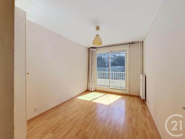 Appartement F4 à vendre - 4 pièces - 77.45 m2 - LYON - 69007 - RHONE-ALPES - Century 21 Le 7 De Coeur
