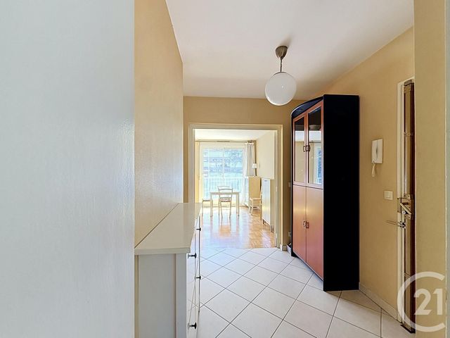 Appartement F4 à vendre - 4 pièces - 77.45 m2 - LYON - 69007 - RHONE-ALPES - Century 21 Le 7 De Coeur