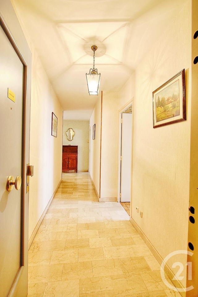 Appartement F3 à vendre - 3 pièces - 78.65 m2 - LYON - 69007 - RHONE-ALPES - Century 21 Le 7 De Coeur