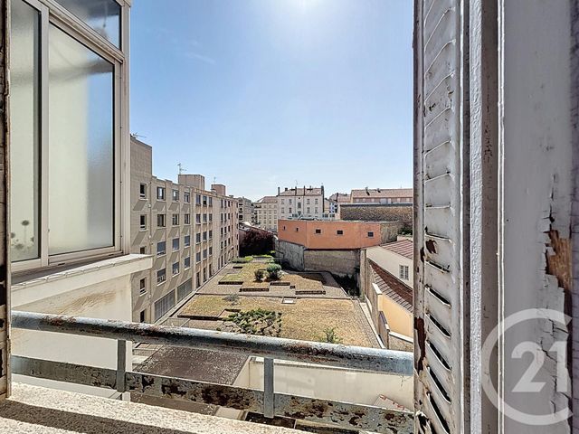 Appartement F5 à vendre - 5 pièces - 133.32 m2 - LYON - 69007 - RHONE-ALPES - Century 21 Le 7 De Coeur