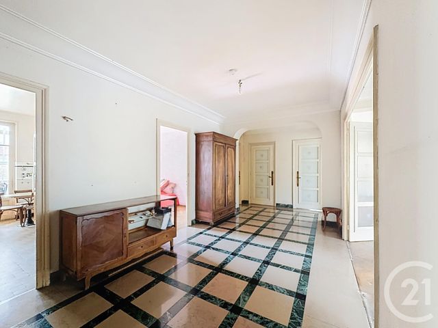 Appartement F5 à vendre - 5 pièces - 133.32 m2 - LYON - 69007 - RHONE-ALPES - Century 21 Le 7 De Coeur