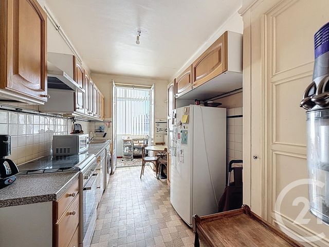 Appartement F5 à vendre - 5 pièces - 133.32 m2 - LYON - 69007 - RHONE-ALPES - Century 21 Le 7 De Coeur
