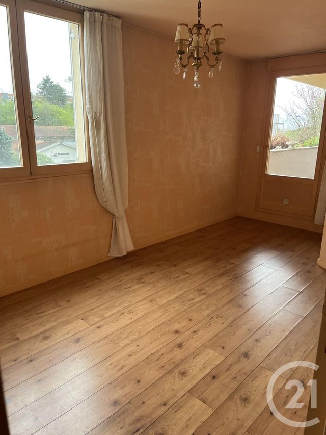 Afficher la photo en grand Appartement F4 à vendre - 4 pièces - 91.76 m2 - DARDILLY - 69 - RHONE-ALPES - Century 21 Le 7 De Coeur