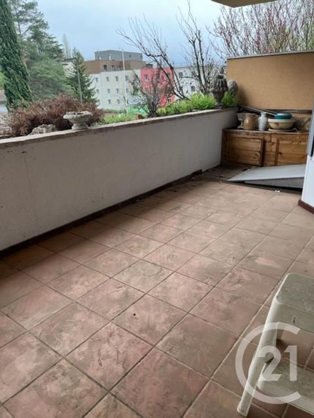 Afficher la photo en grand Appartement F4 à vendre - 4 pièces - 91.76 m2 - DARDILLY - 69 - RHONE-ALPES - Century 21 Le 7 De Coeur