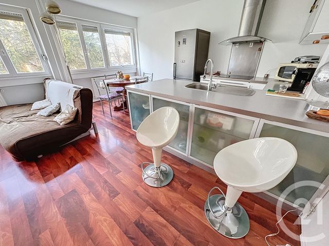 Appartement F3 à vendre - 3 pièces - 64.6 m2 - LYON - 69007 - RHONE-ALPES - Century 21 Le 7 De Coeur