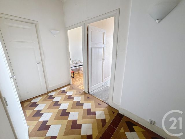 Appartement F3 à vendre - 3 pièces - 80.1 m2 - LYON - 69007 - RHONE-ALPES - Century 21 Le 7 De Coeur